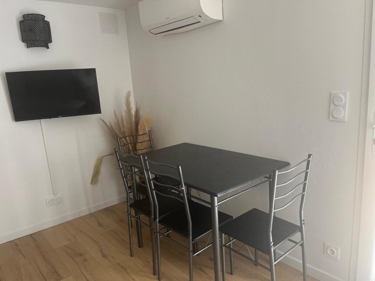 Charmant Et Confortable Appartement Narbonne Exterior photo