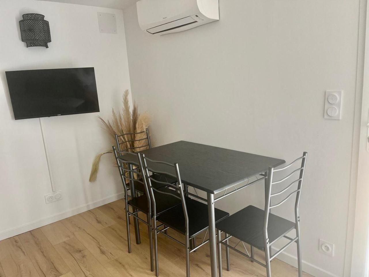 Charmant Et Confortable Appartement Narbonne Exterior photo
